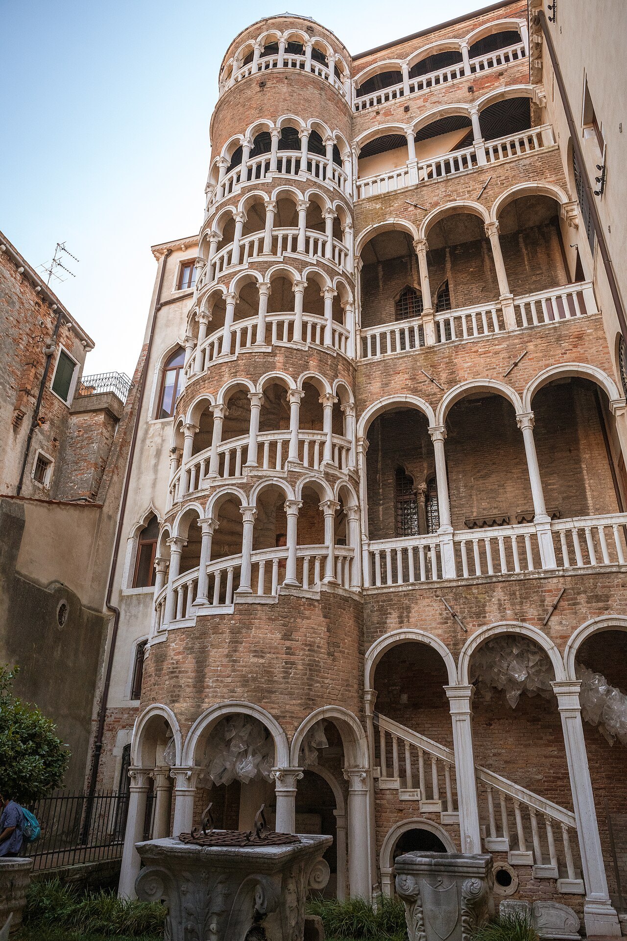 The spiral stair of the Palazzo Contarini del Bovolo