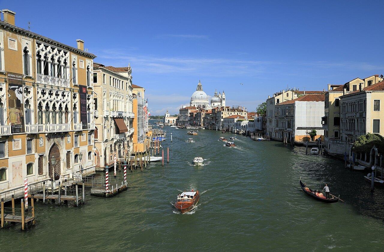 The Grand Canal toward the Salute on a clear day