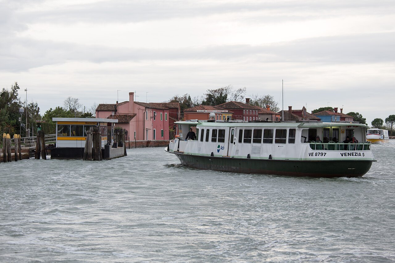 A water bus at the Mazzorbo landing