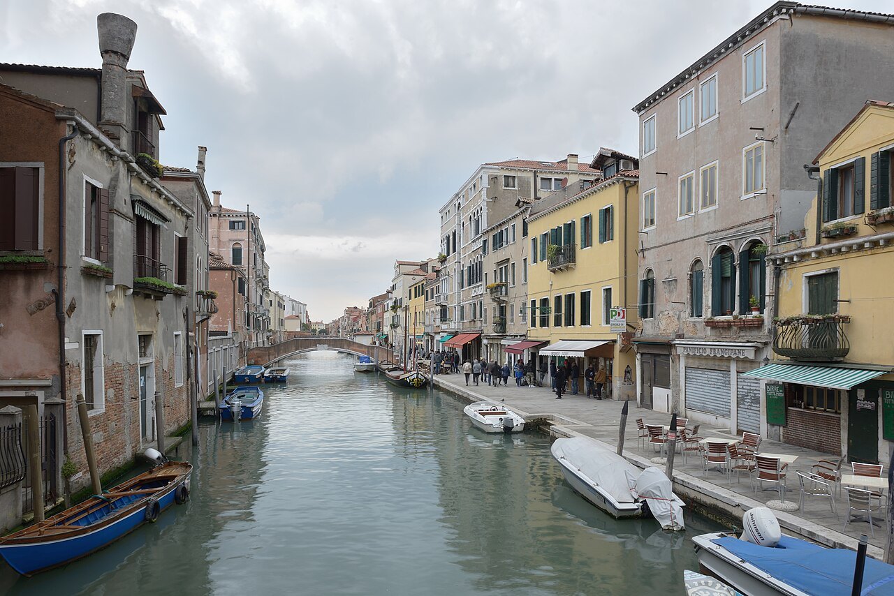 The Rio de San Gerolamo in Cannaregio, lined with boats