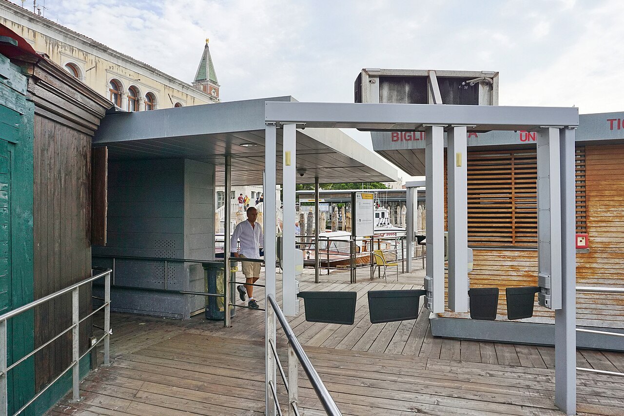 The covered water-bus pontoon at San Marco
